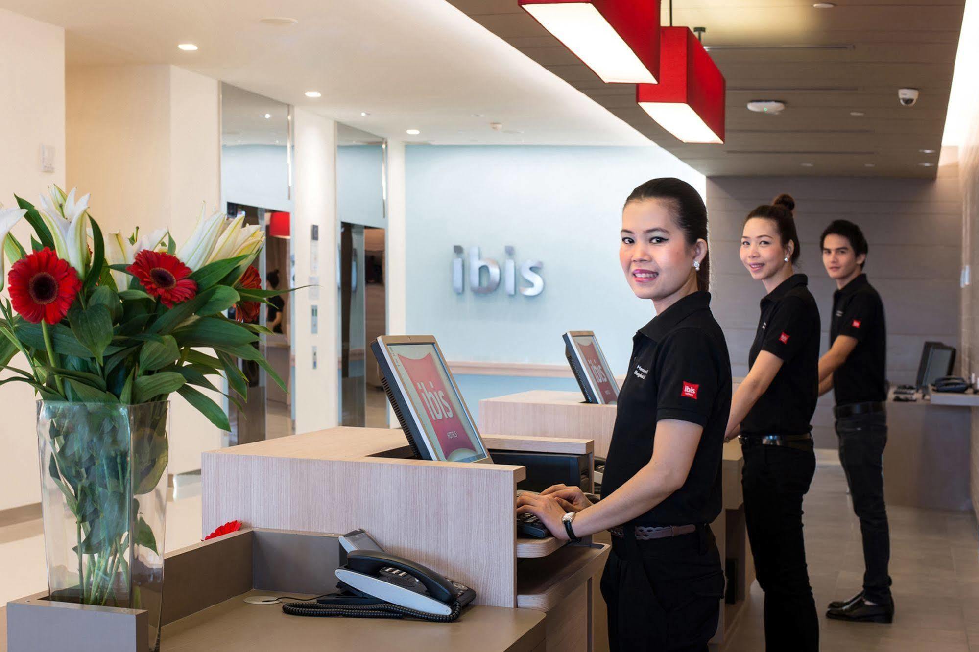 ibis Bangkok Siam - SHA Extra Plus Hotel Bagian luar foto